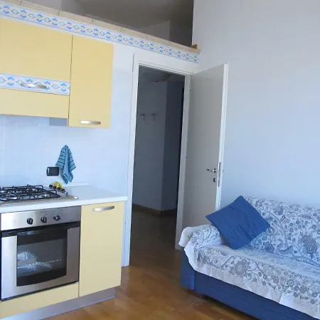 Monolocale Vicino Alle Spiagge شقة إمبيريا